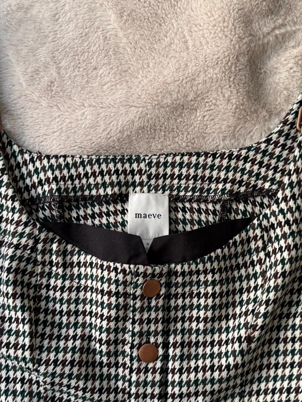Anthropologie Black and White Houndstooth Button-Front Cropped Top - Picture 4 of 12